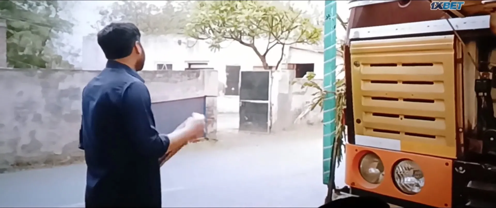 Mittran Da Challeya Truck Ni 2024 Hindi Dubbed CAMRip 1080p